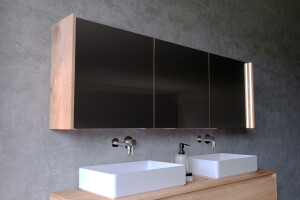 Badezimmer Spiegelschrank mit Licht - Nimbus